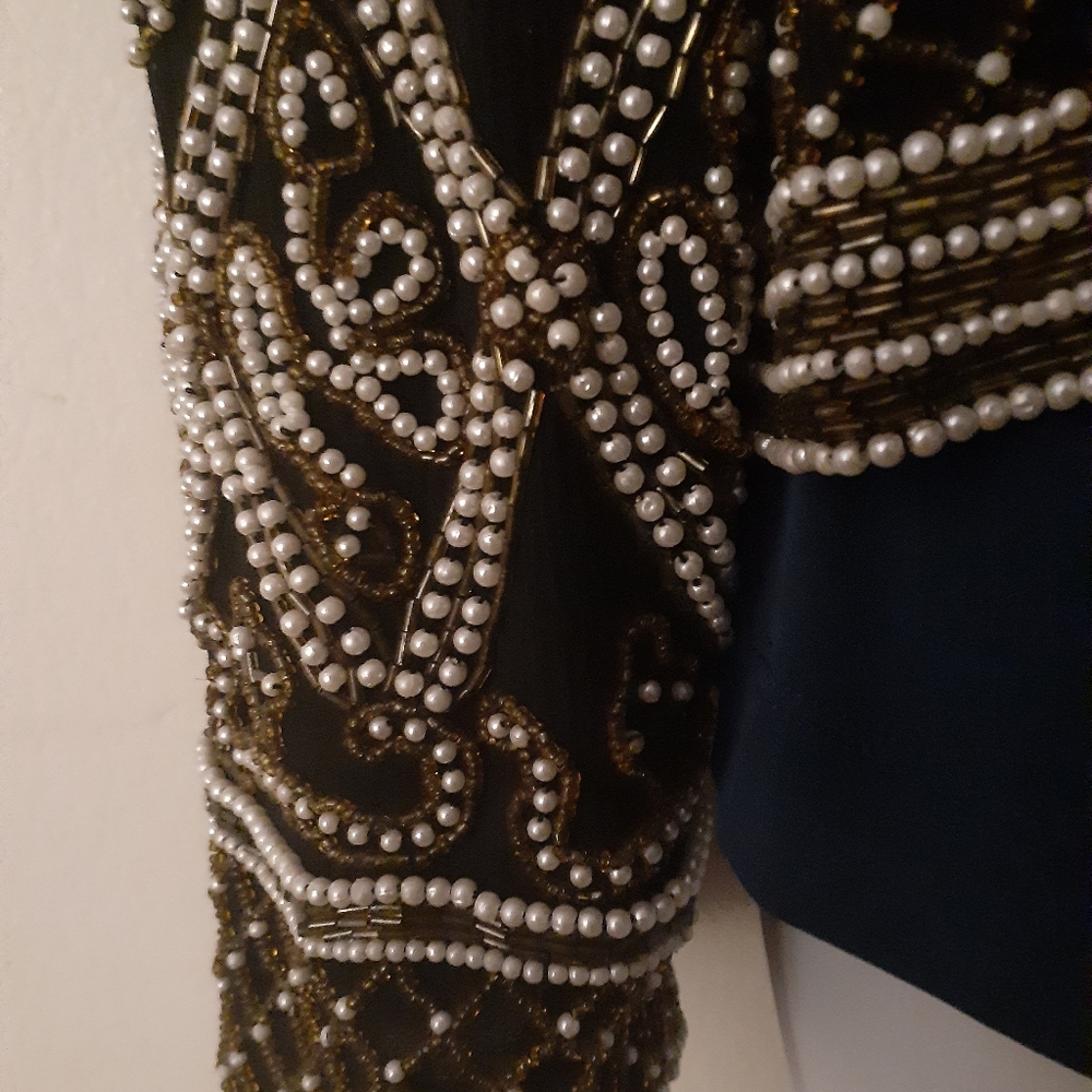 Jacket with pears and gold